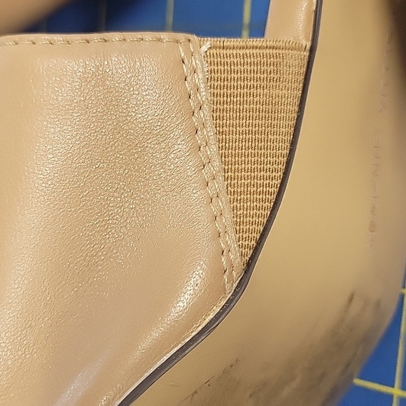 Adrienne Vittadini Tan Slide Fine Leather Upper Sandals 7M AV Asteroid - Picture 11 of 13